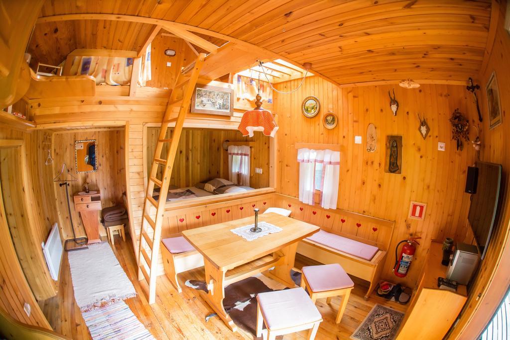 Guest House Kraljev Hrib Камнишка-Бистрица Экстерьер фото